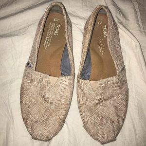 Toms shoes